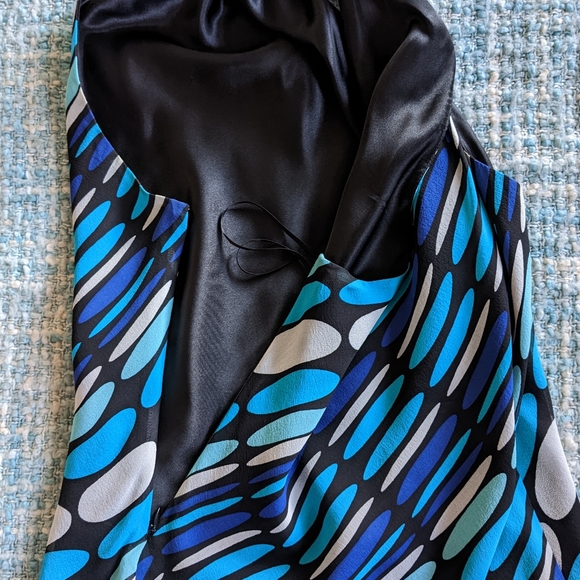 Express Silk Sleeveless Blouse - Medium - Picture 3 of 4